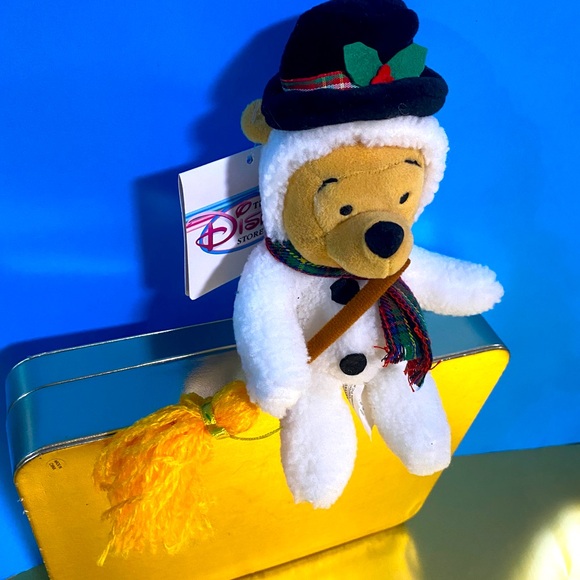 DISNEY STORE EXCLUSIVE VTG 90’s NWT WINNIE THE POOH SNOWMAN BEAN BAG PLUSH - Picture 3 of 10